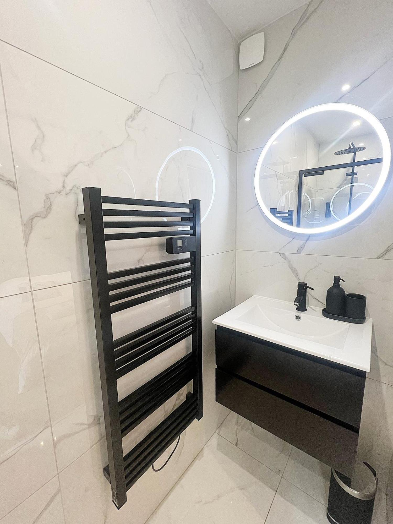 Le Petit Barbusse, Proche Centre Avec Netflix Apartment Реймс Екстериор снимка