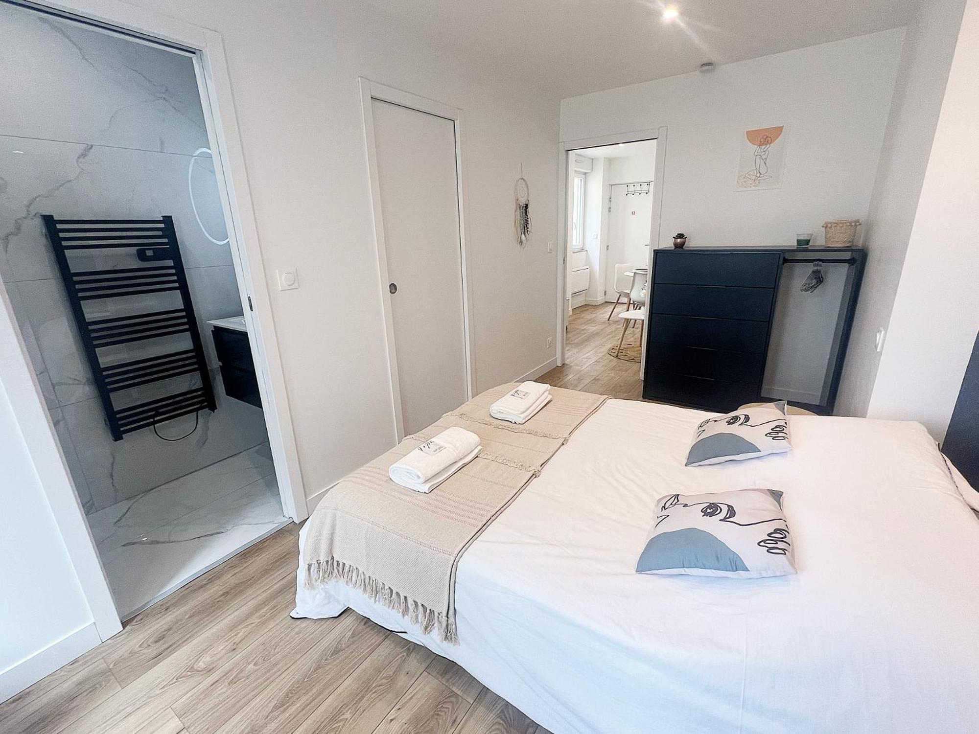 Le Petit Barbusse, Proche Centre Avec Netflix Apartment Реймс Екстериор снимка